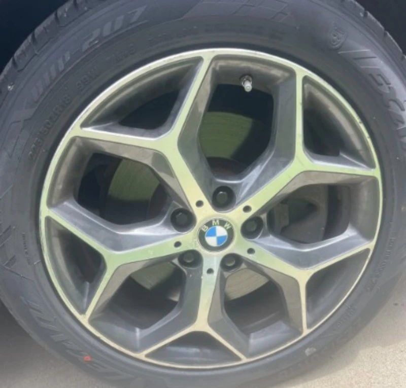 Actual photos showing the installation and use of M12x1.5 Locking Conical Seat Wheel Lug Bolts